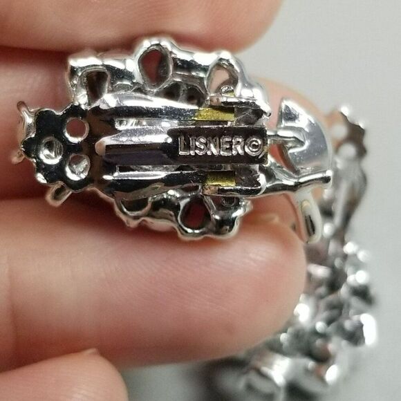 Vintage Lisner Silver Tone Light and Dark Blue Rhinestones AB Clip On Earrings - Picture 4 of 6